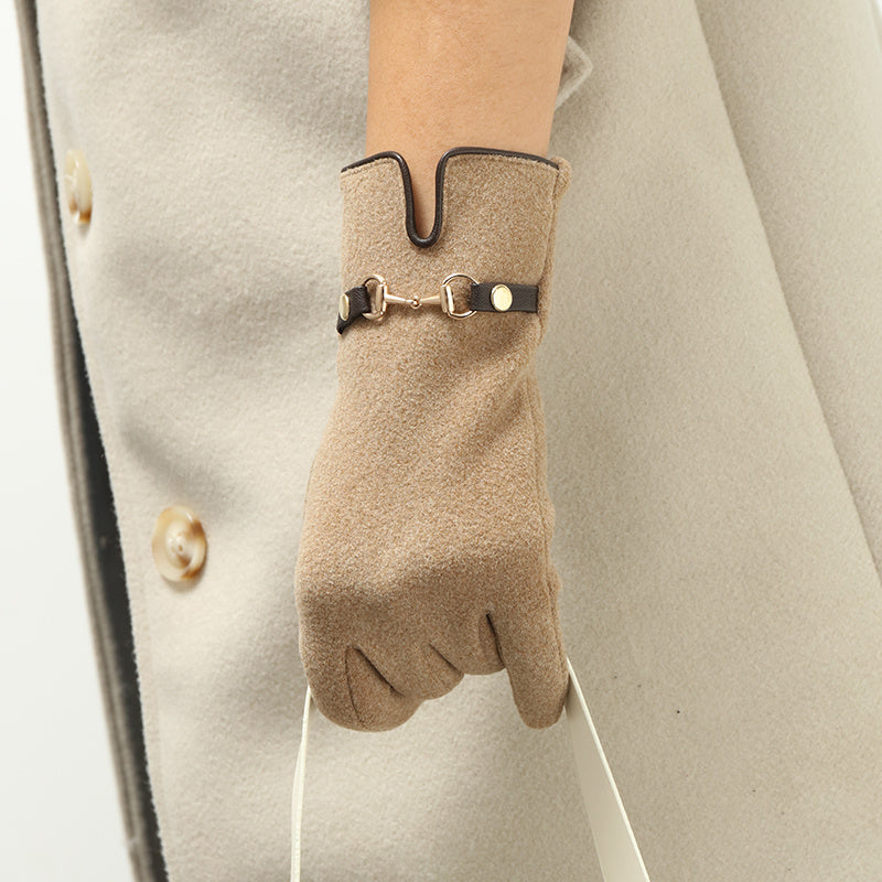Winter Touchscreen Gloves – Warm & Windproof Everyday Comfort