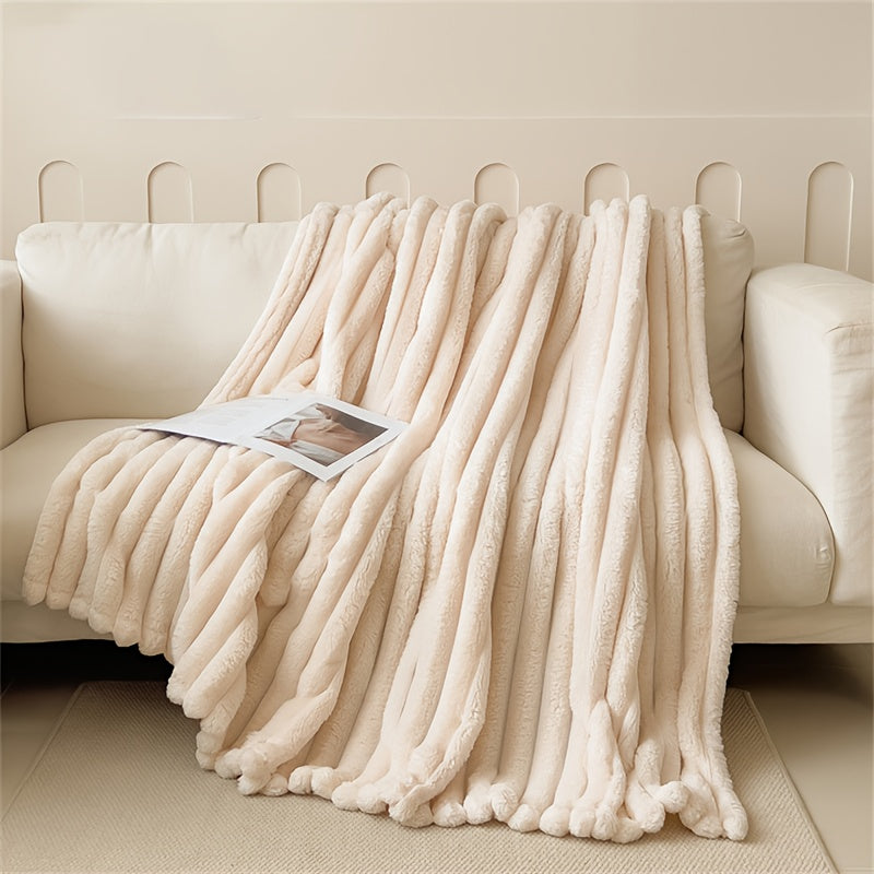 Faux Rabbit Fur Throw Blanket – Soft & Elegant Home Comfort