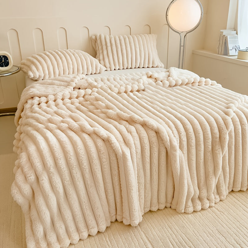 Luxury Faux Rabbit Fur Throw Blanket – Ultra Soft All-Season Cozy Blanket